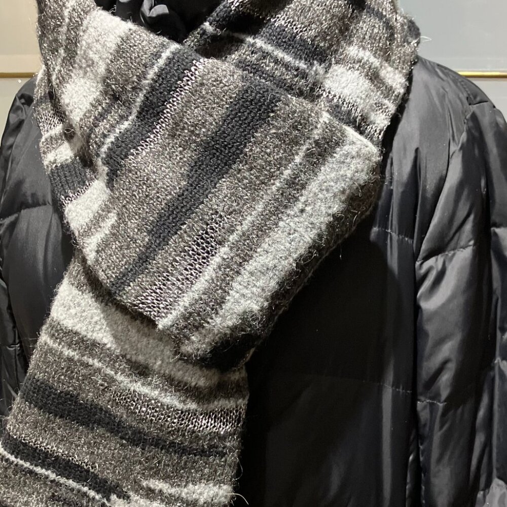 SARAH PACINI Italy Silver Metallic Grey Black Abstract Knit Oversized Blanket Sc
